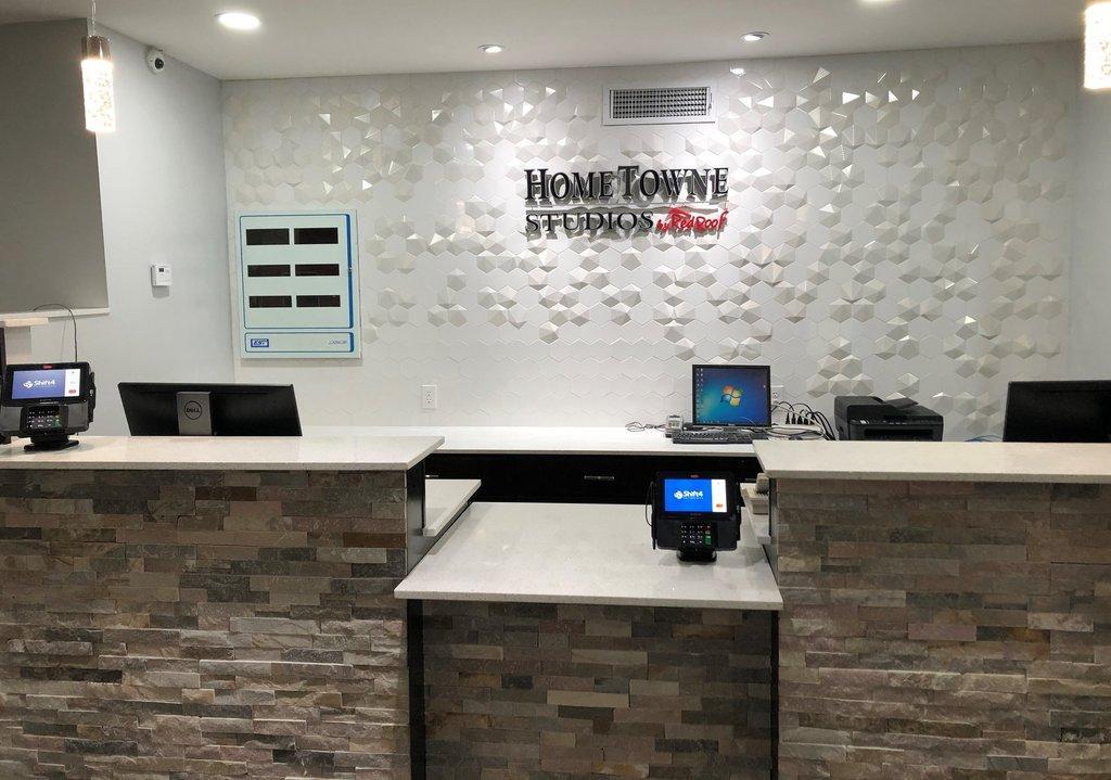 Hometowne Studios Сан Антонио Екстериор снимка